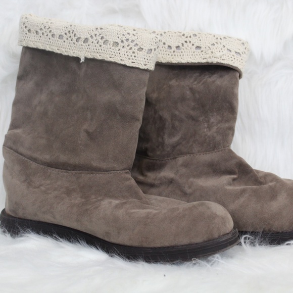 Muk Luks Short Boot with Lace Fold Over or Not - Picture 1 of 7